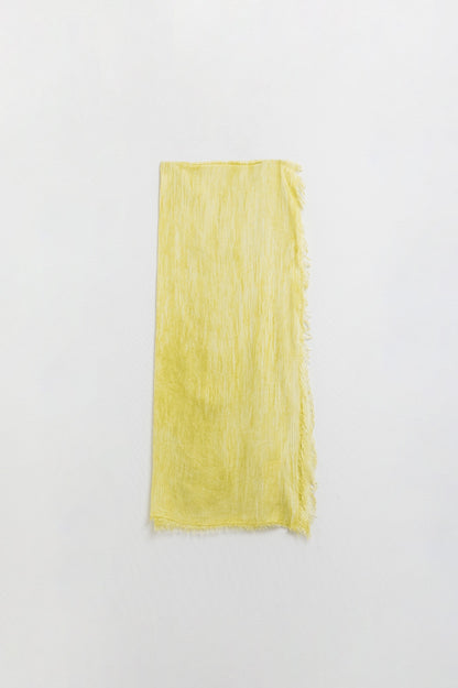 Q2 Lightweight scarf in yellow