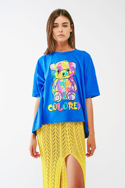 Q2 loose-fitting blue T-shirt with colored bear