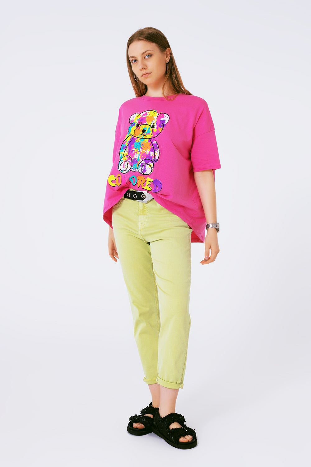 loose-fitting fuchsia T-shirt with colored bear