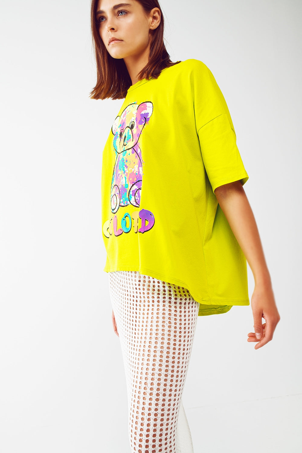 loose-fitting lime T-shirt with colored bear