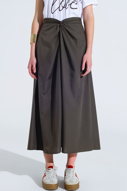 Q2 Maxi khaki poplin skirt with knot detail at the waist