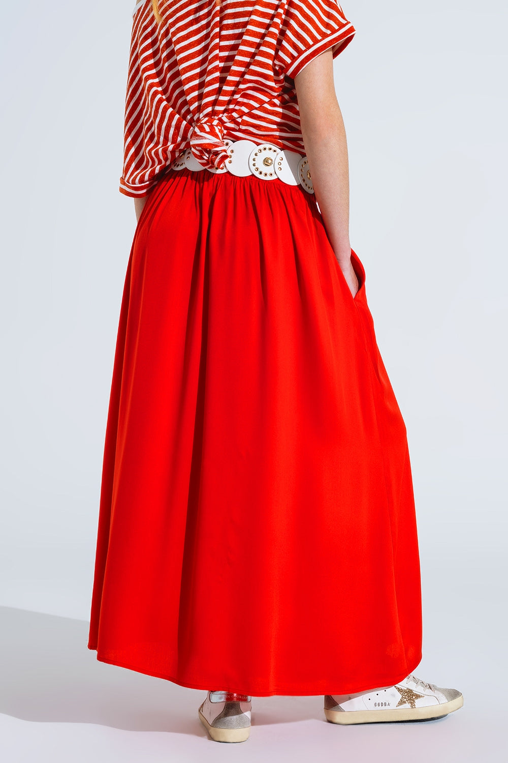 Maxi skirt in red fluid fabric with elastic waist