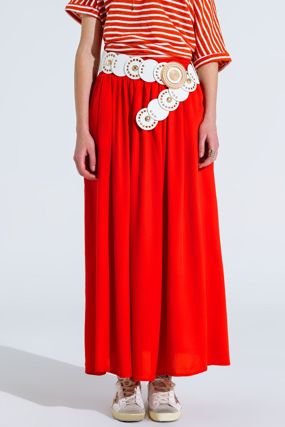 Q2 Maxi skirt in red fluid fabric with elastic waist